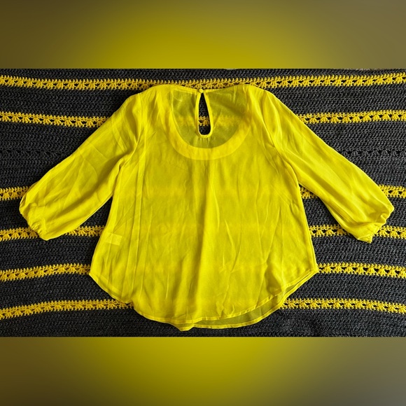 HAVE brand yellow sheer/mesh jeweled neck blouse size Small - Picture 2 of 2